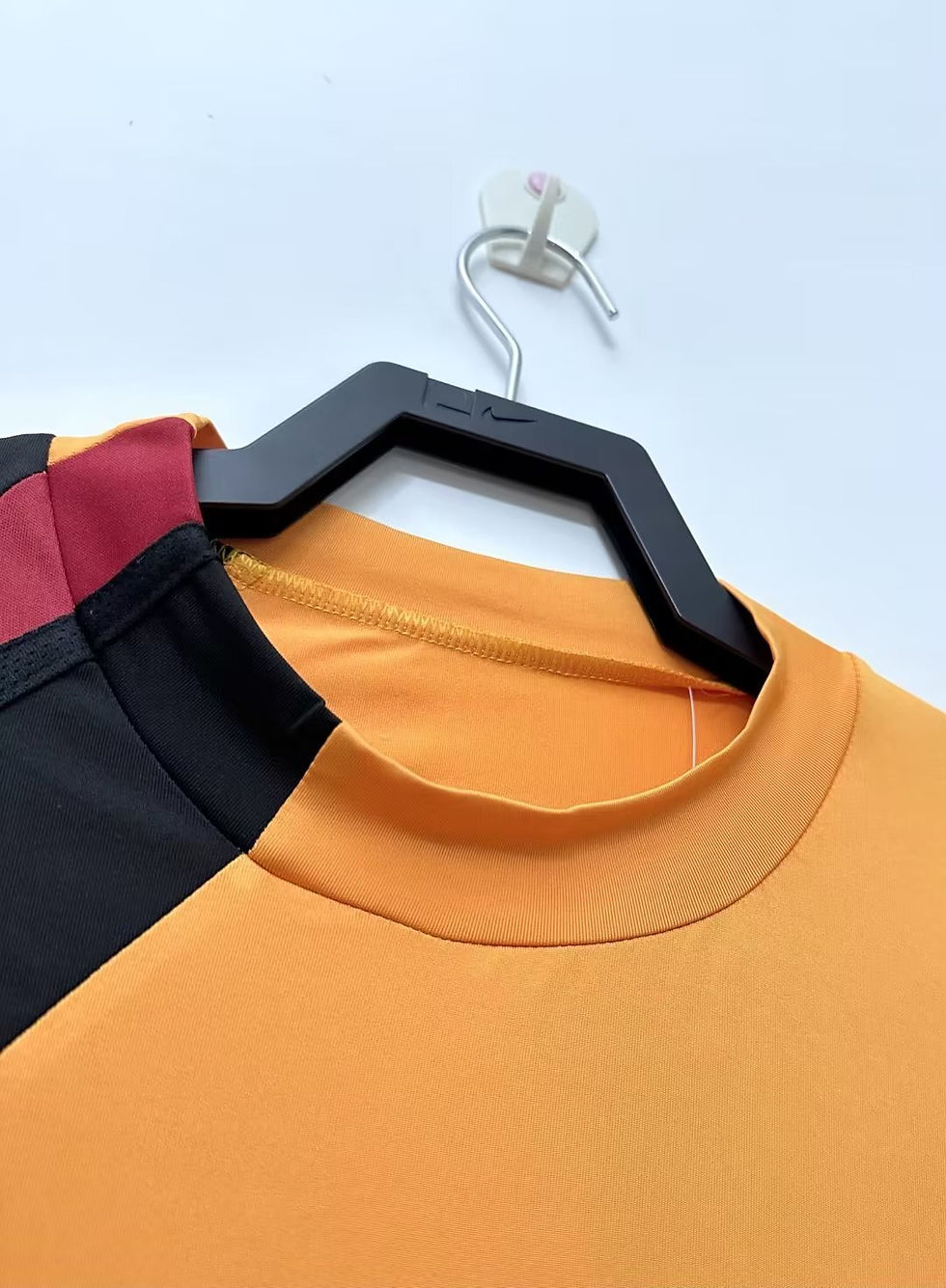 Thumbnail: AS Roma 2005-06 Third Shirt