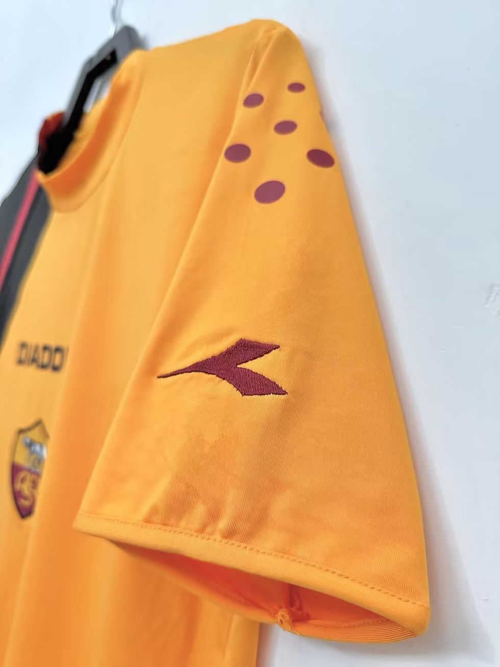 Thumbnail: AS Roma 2005-06 Third Shirt