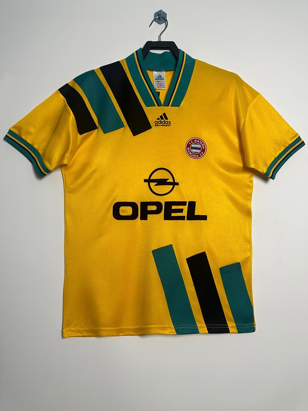 Bayern Munich 1993–95 Away Shirt