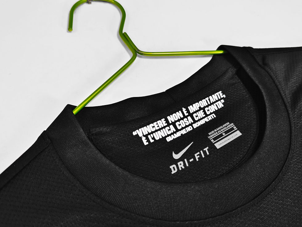 Thumbnail: Juventus 2012-13 Away Shirt