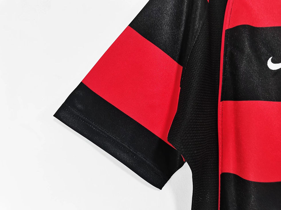 Thumbnail: Flamengo 2002-04 Home Shirt
