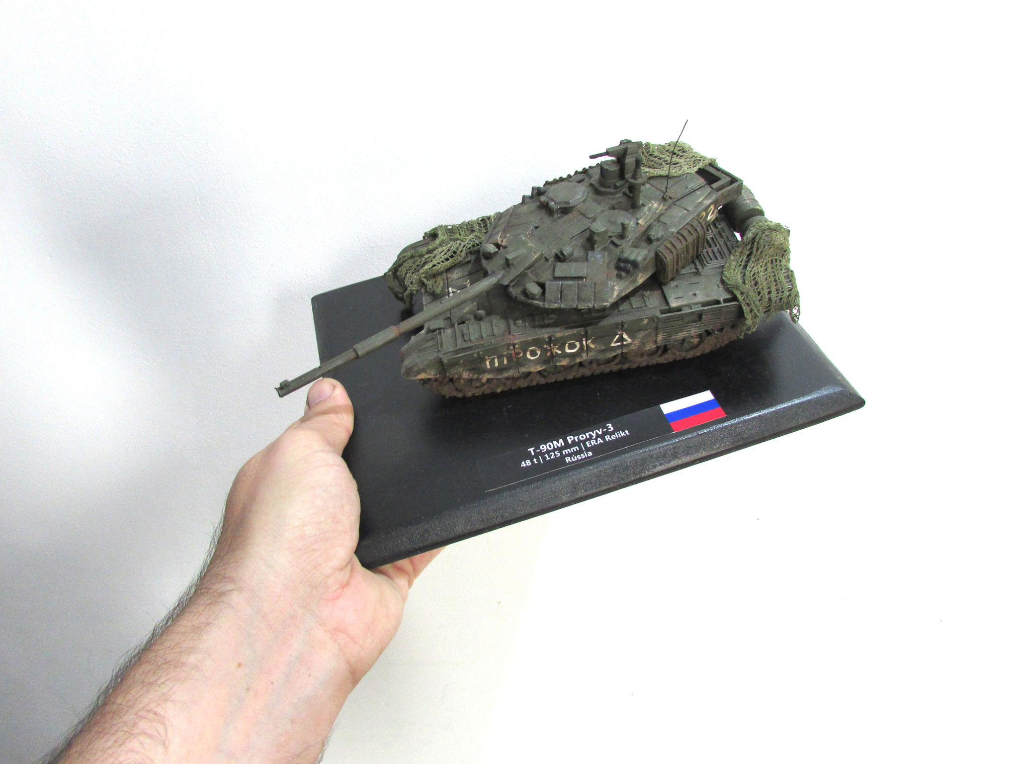 Miniatura Tanque T-90M Proryv - 1:35