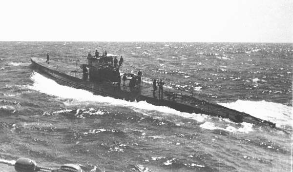 Um u-boat XIV em alto mar.