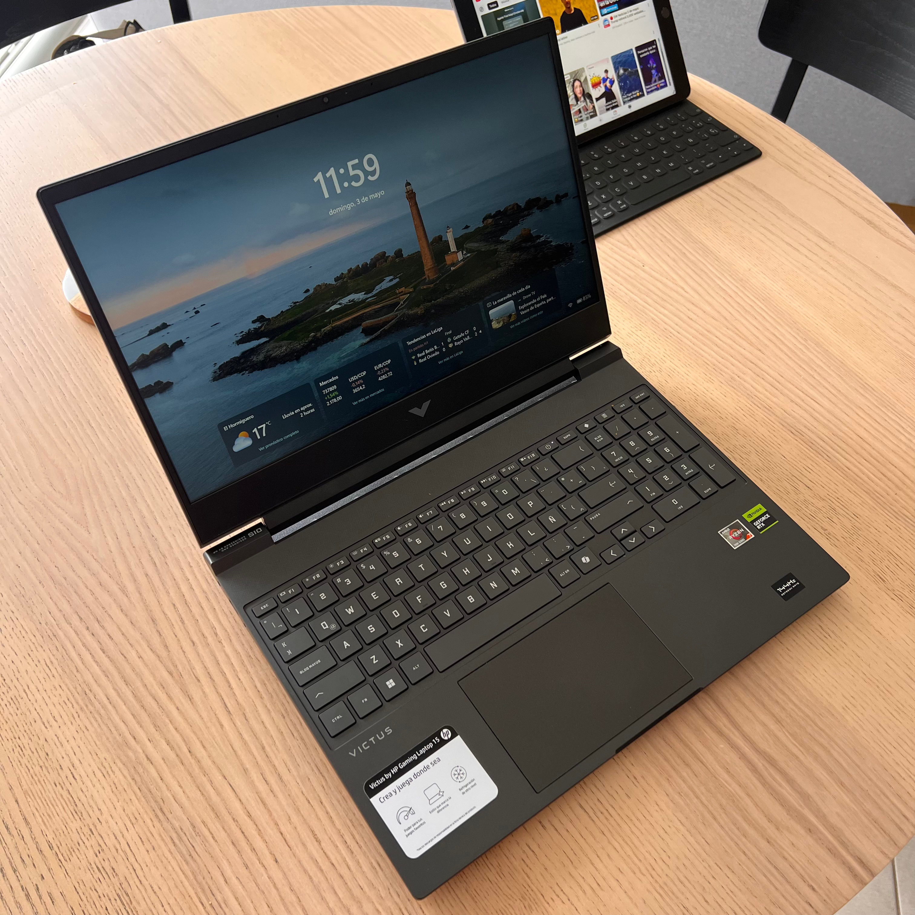 HP Victus Gamer 15" - Ryzen 7 7840HS, 16GB RAM, RTX 4050 6GB
