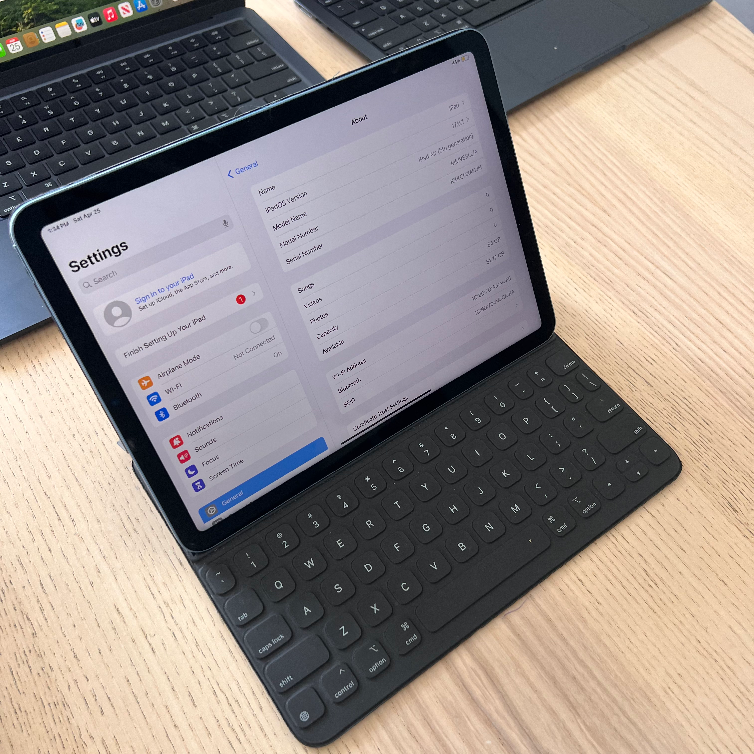 iPad Air 5.ª Gen 64GB Wi-Fi + Smart Keyboard