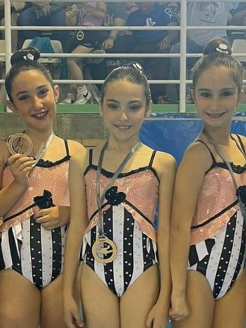 Les escolars de rítmica estrenen temporada a Fraga