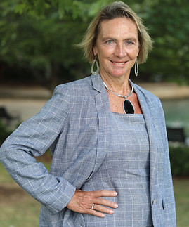 Suzanne Riney