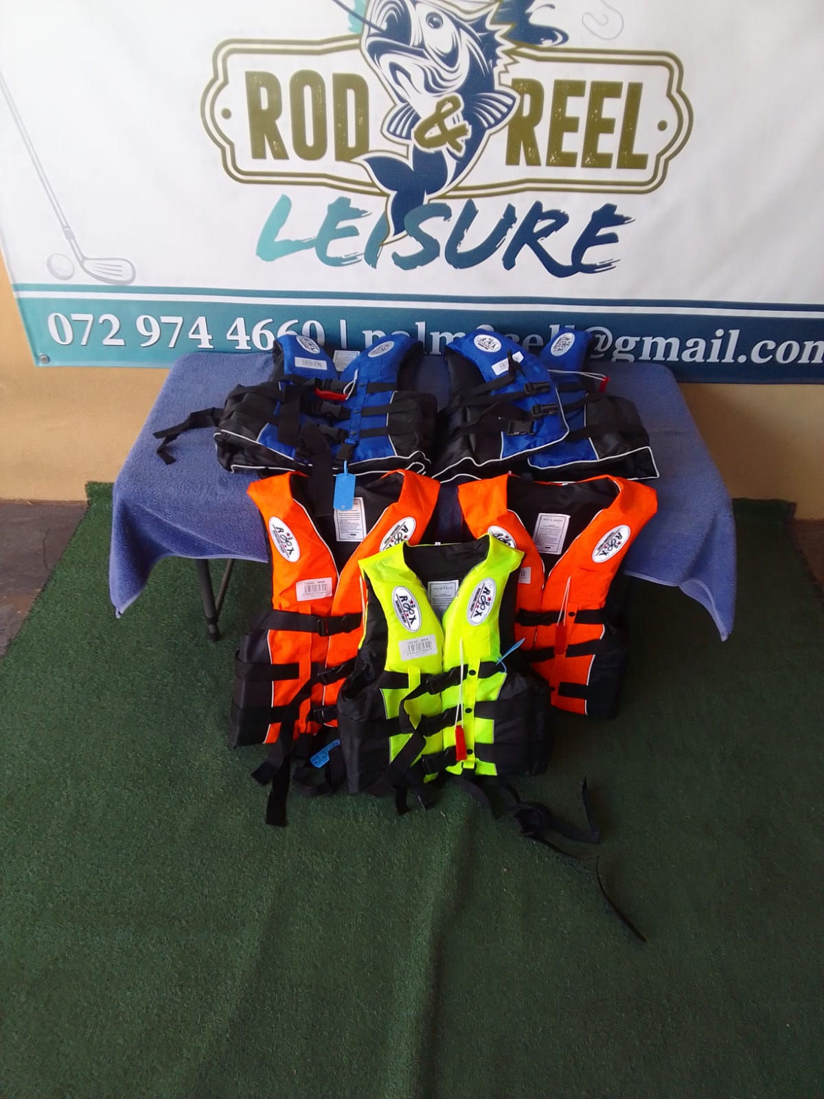 New Life Jackets. Size M-3XL