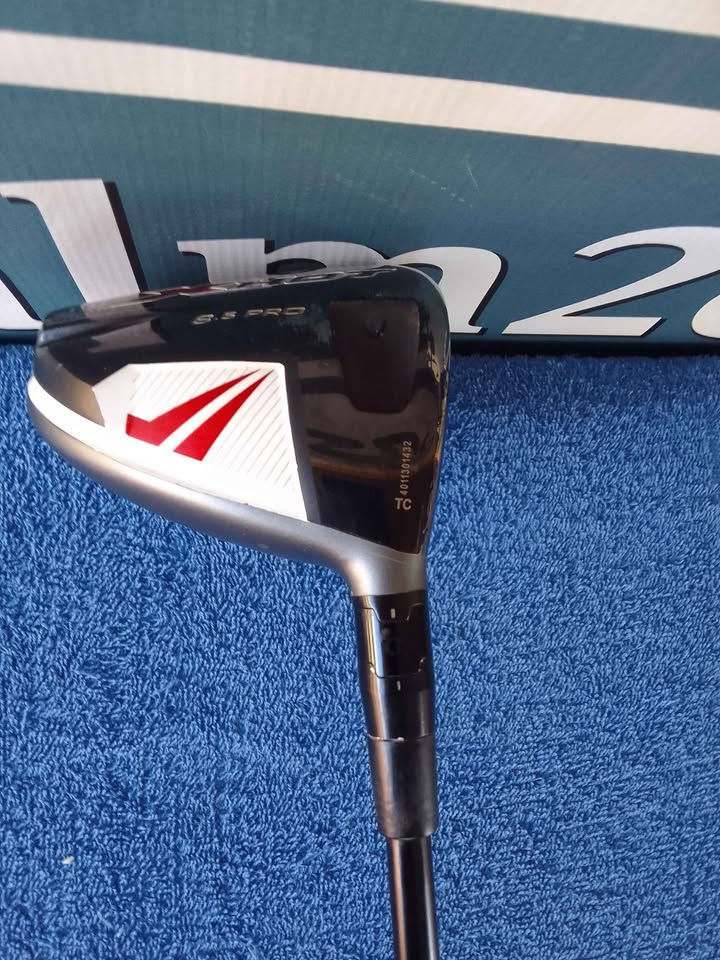 Thumbnail: Gallaway XHOT 8.5 PRO Driver with Speed Frame Face.