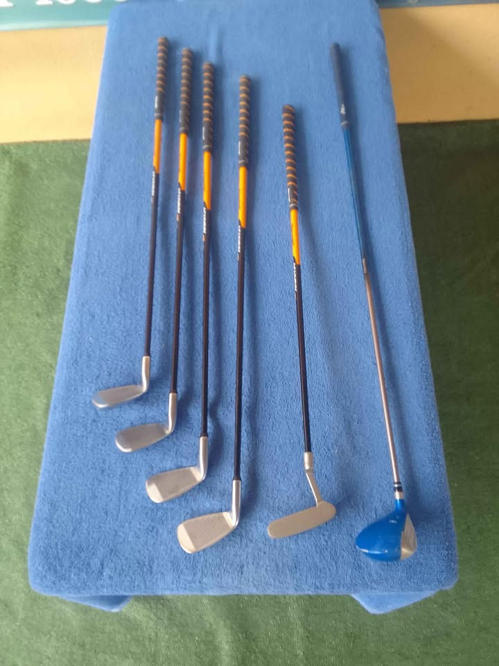 Thumbnail: Used/New Spalding Kidz Academy Golf Set - Age 9-11