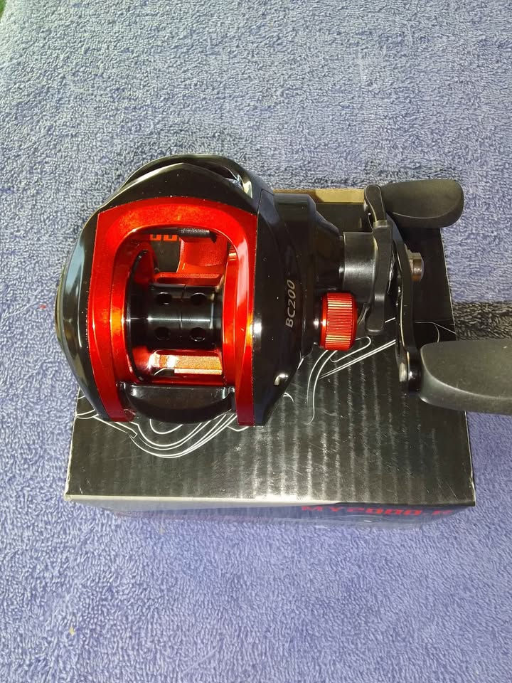 Thumbnail: New 2pce 7ft Bass Casting Rod.