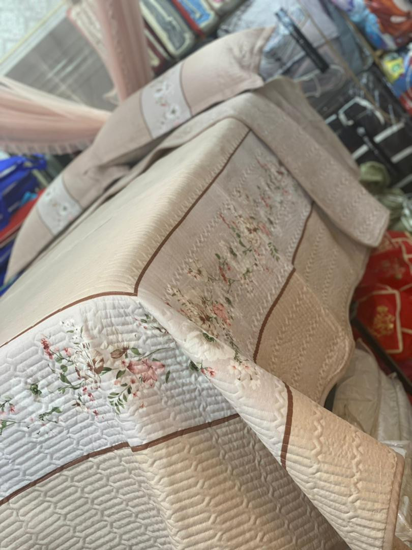 Thumbnail: Bedspreads 