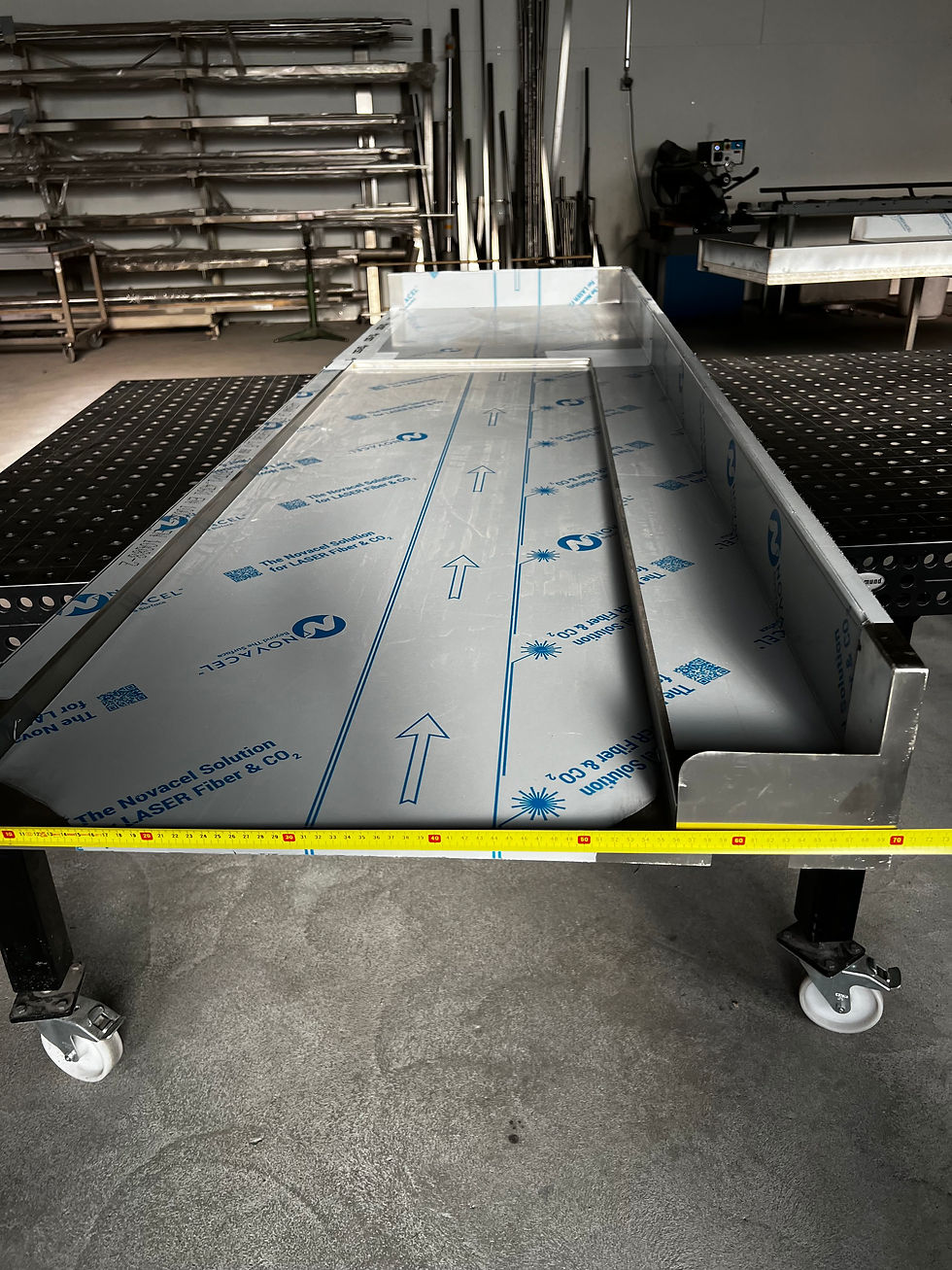 Miniaturbild: Tischplatte aus Edelstahl -Chromstahl 248x70cm