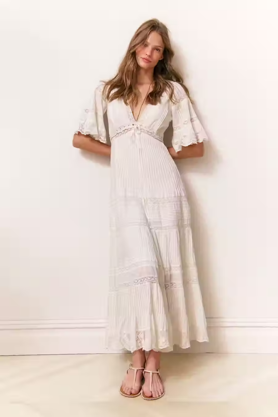 Fall Bridal Fashion Trends: The Must-Have Dress Styles for 2025 Brides