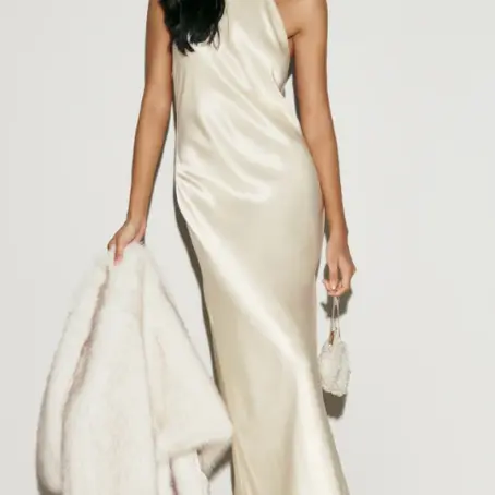 10 Reasons to Love Silk Dresses for Bridal Events