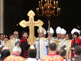 Sarah Mullally y la Eutanasia del Anglicanismo