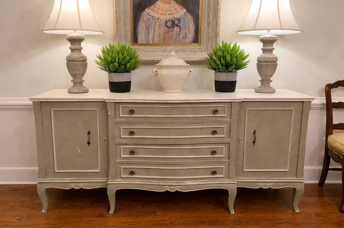 ANTIQUE FRENCH COUNTRY SIDEBOARD/BUFFET