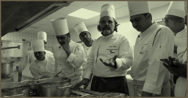 Hotels-Models14015 2_edit_new 2.jpg