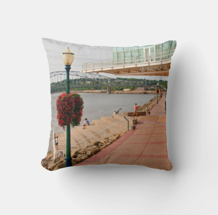 Thumbnail: Mississippi Riverwalk - Dubuque, IA