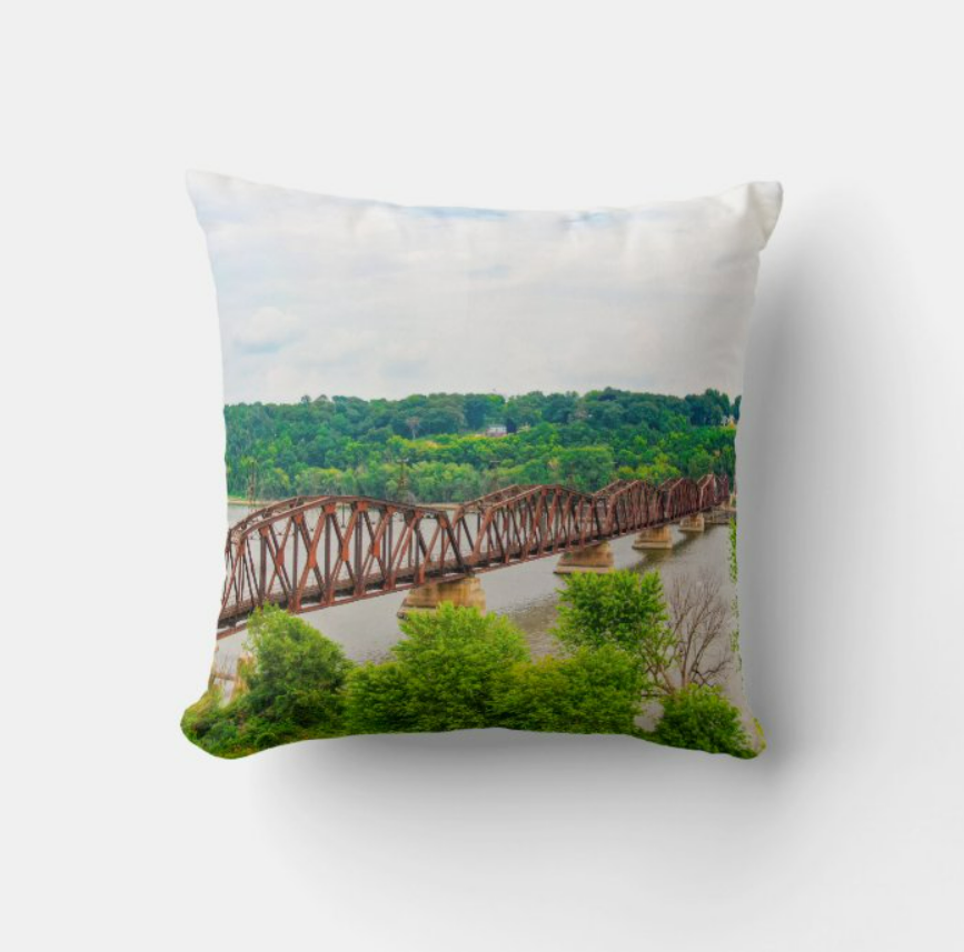 Thumbnail: Historic Train Bridge - Dubuque, IA