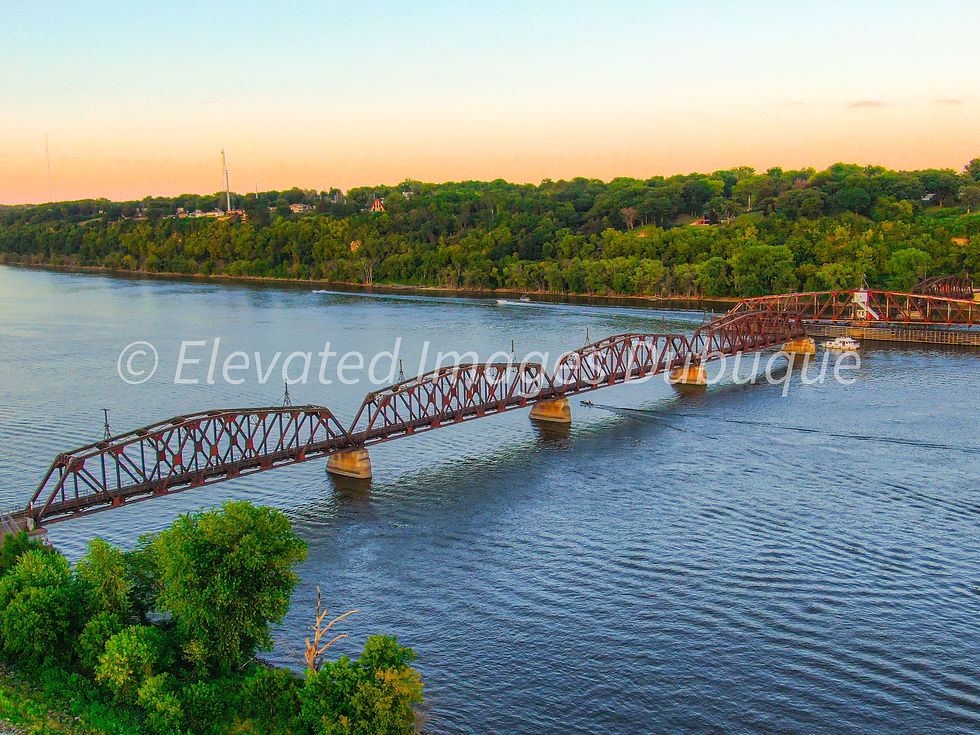 Rustic River Tracks - Dubuque, IA