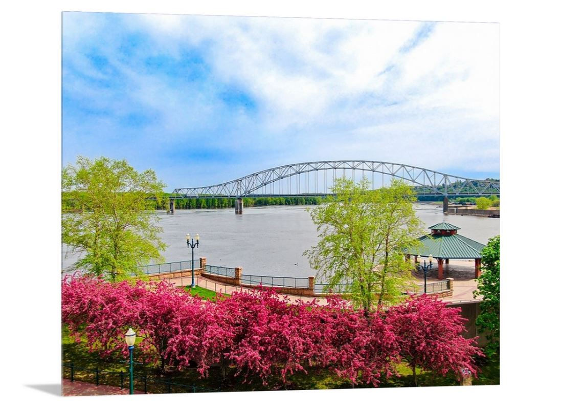 Springtime on the Mississippi - Dubuque, IA