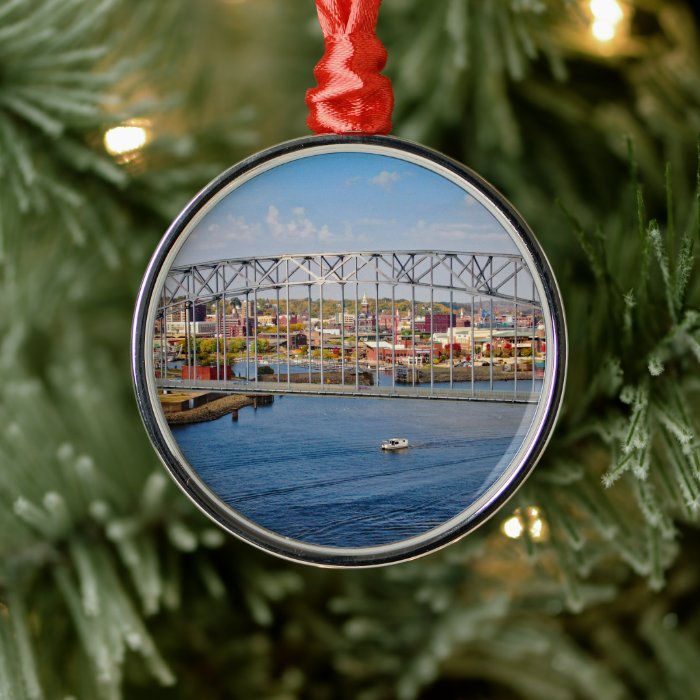 Thumbnail: Through the Bridge - Dubuque, IA