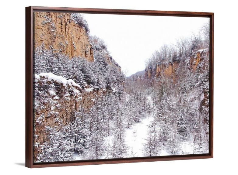 Thumbnail: Winter Wonderland at Horseshoe Bluff - Dubuque, IA