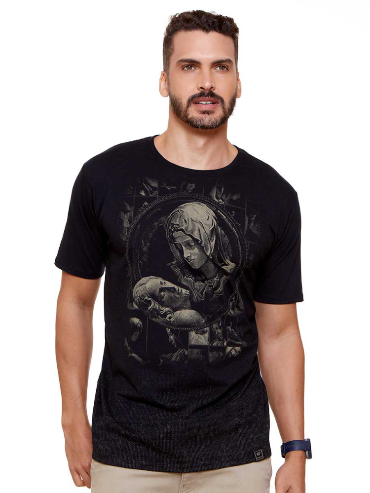 Camiseta Nossa Senhora de Pietá da Ágape Moda Católica, símbolo de fé e devoção mariana.