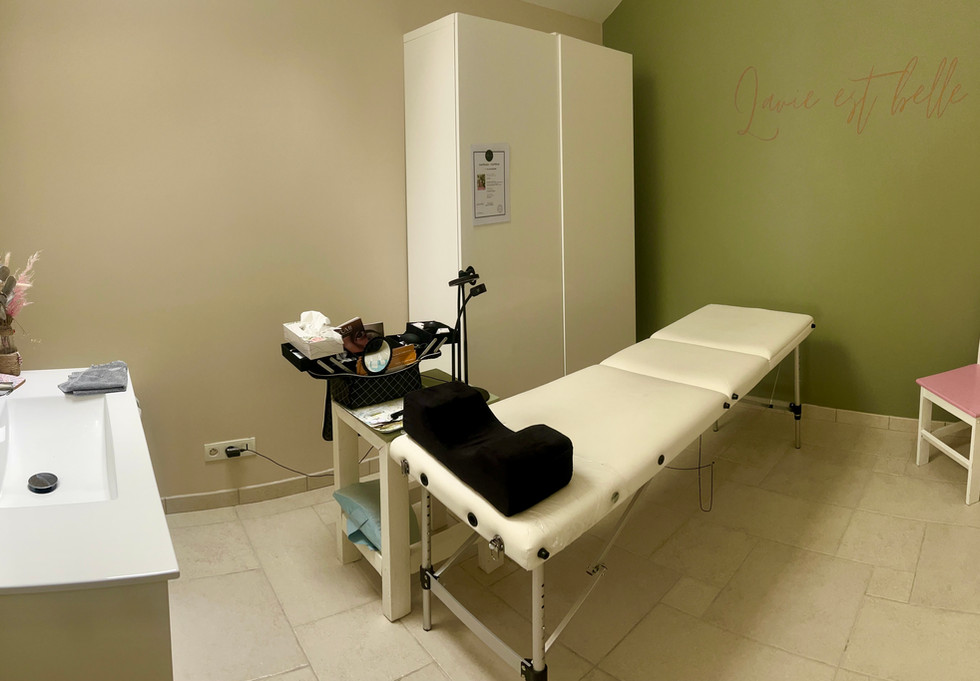 Ongles, Extensions de cils, rehaussements de cils, à La Chapelle Chaussée.