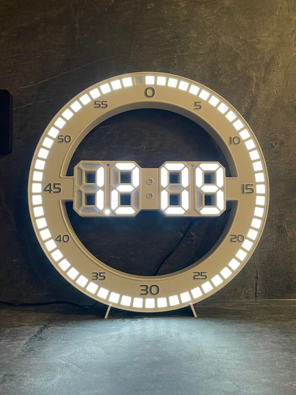 LED STENSKA / NAMIZNA URA