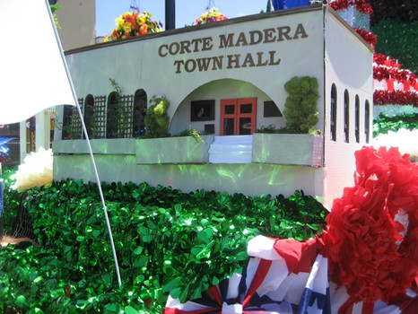 9 - Centennial - Parade i.jpeg
