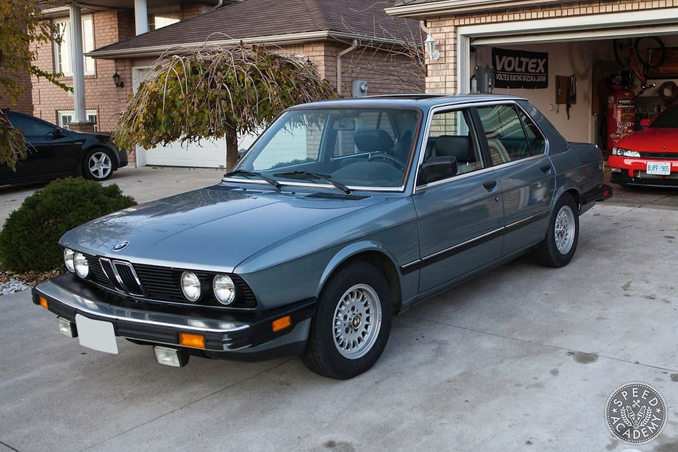 E28 US verze