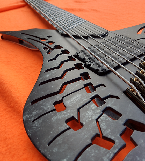 Azwen Bass 6 Headless | etherial-guitars
