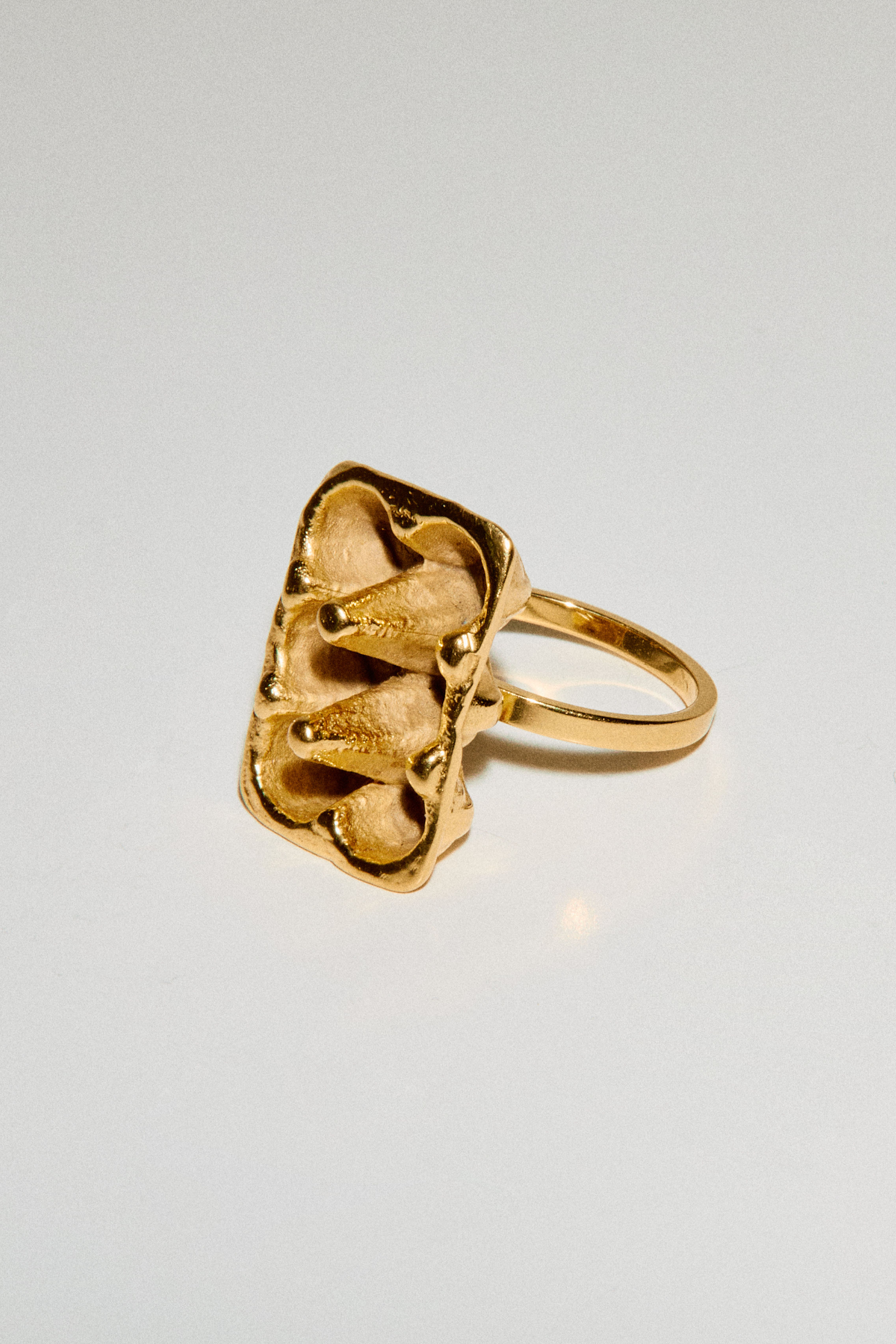 Bague boîte d'oeuf