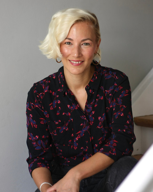 Portrait von Nadine Spajic, Expertin für psychologische Beratung, Selbstführung und Life- & Business-Coaching.