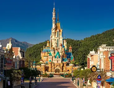 castle-magical-dreams-hong-kong-disneyland-hkdl-day-scaled.webp