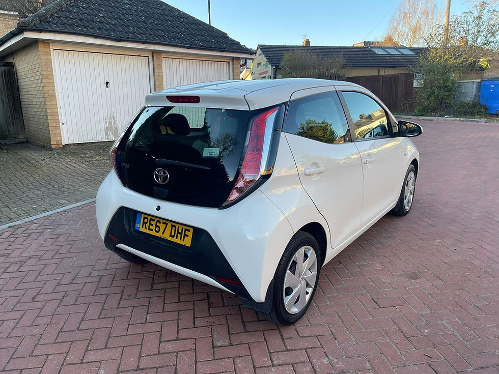 Thumbnail: TOYOTA AYGO 2017