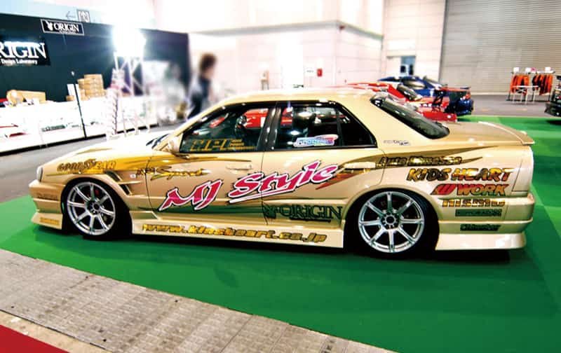 サムネイル： ORIGIN LABO  STREAM LINE NISSAN SKYLINE R34 4DR