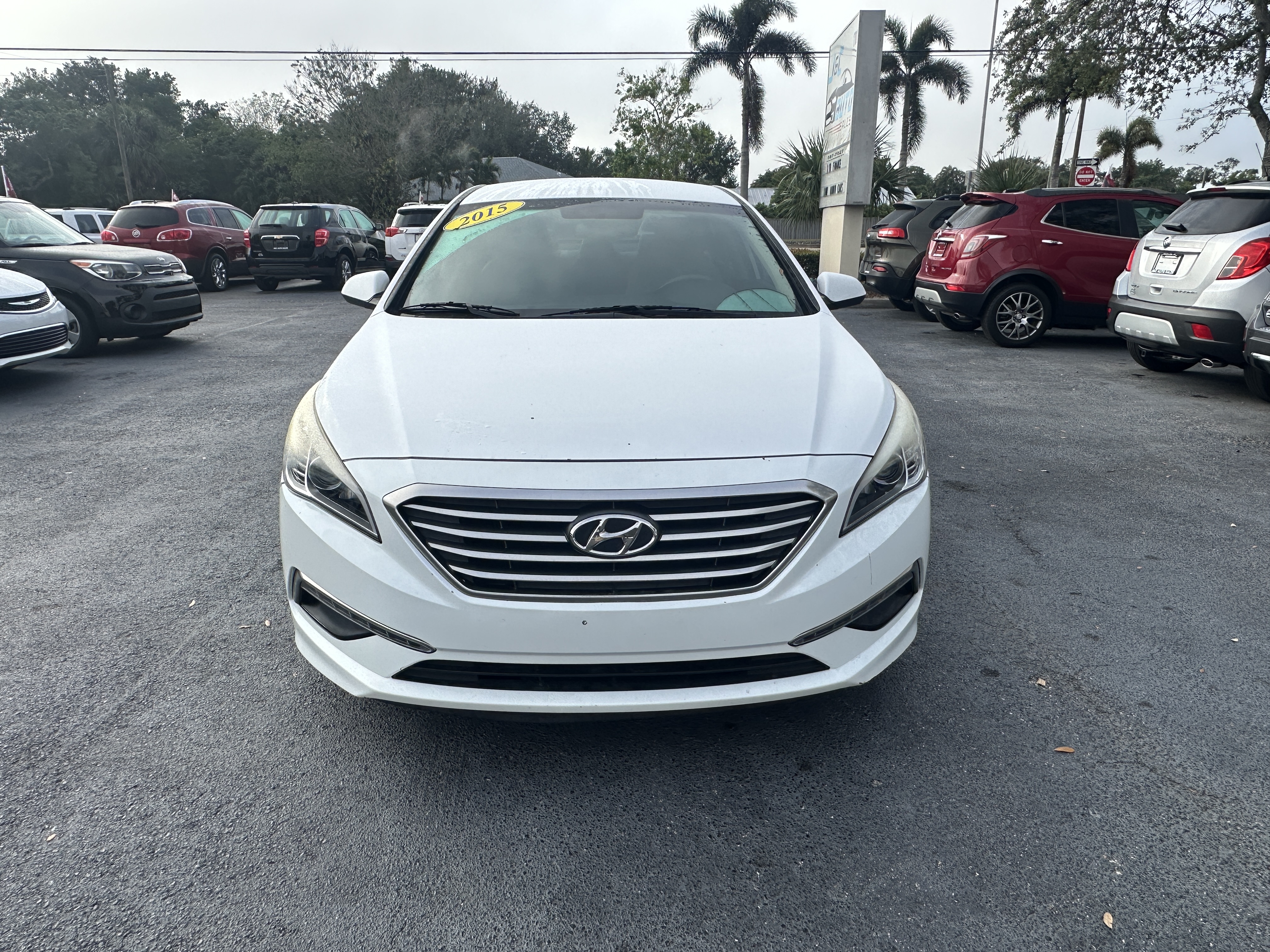 2015 Hyundai Sonata SE's photo