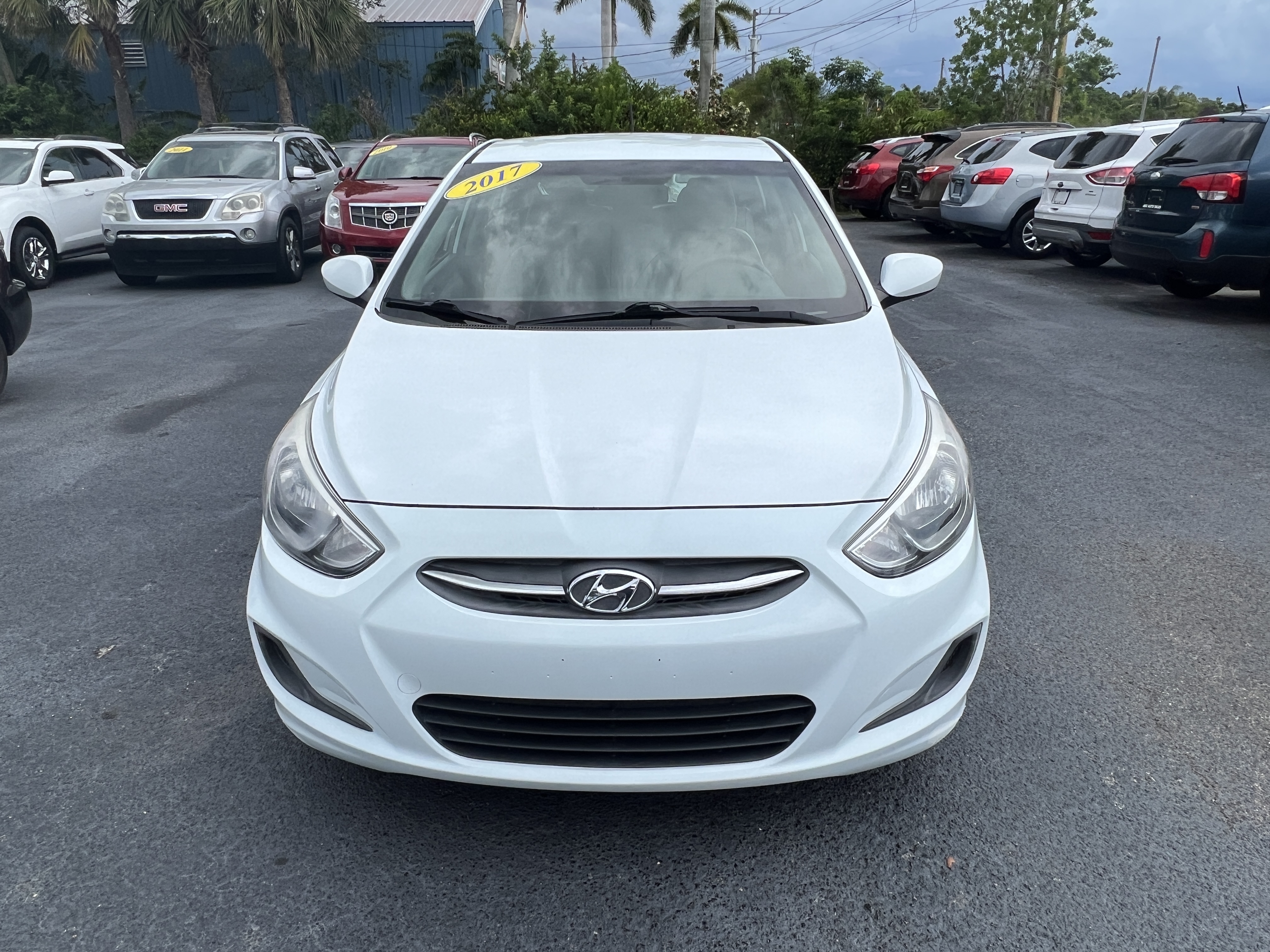 2017 Hyundai Accent SE's photo