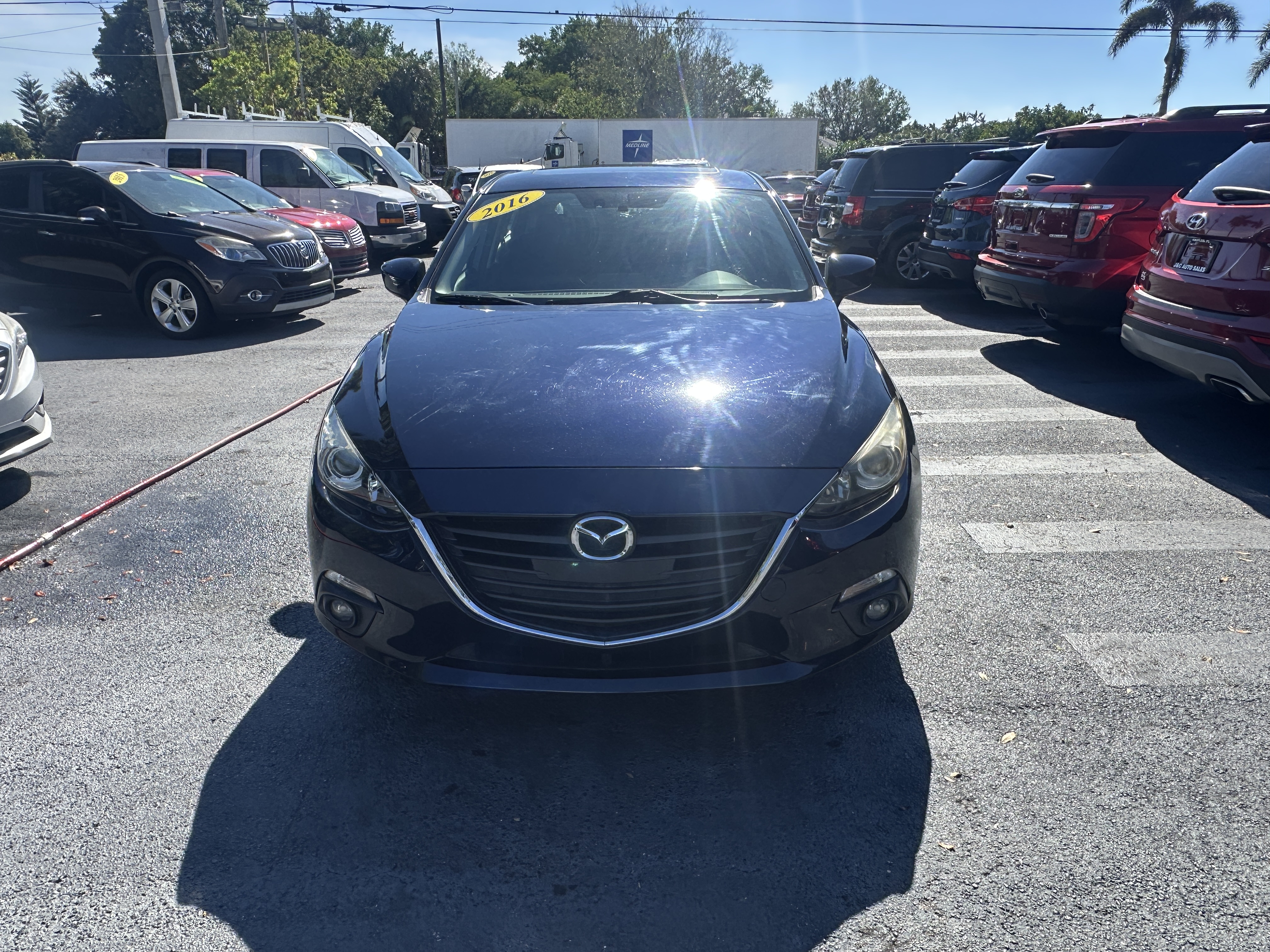 2016 Mazda MAZDA3 i Touring's photo