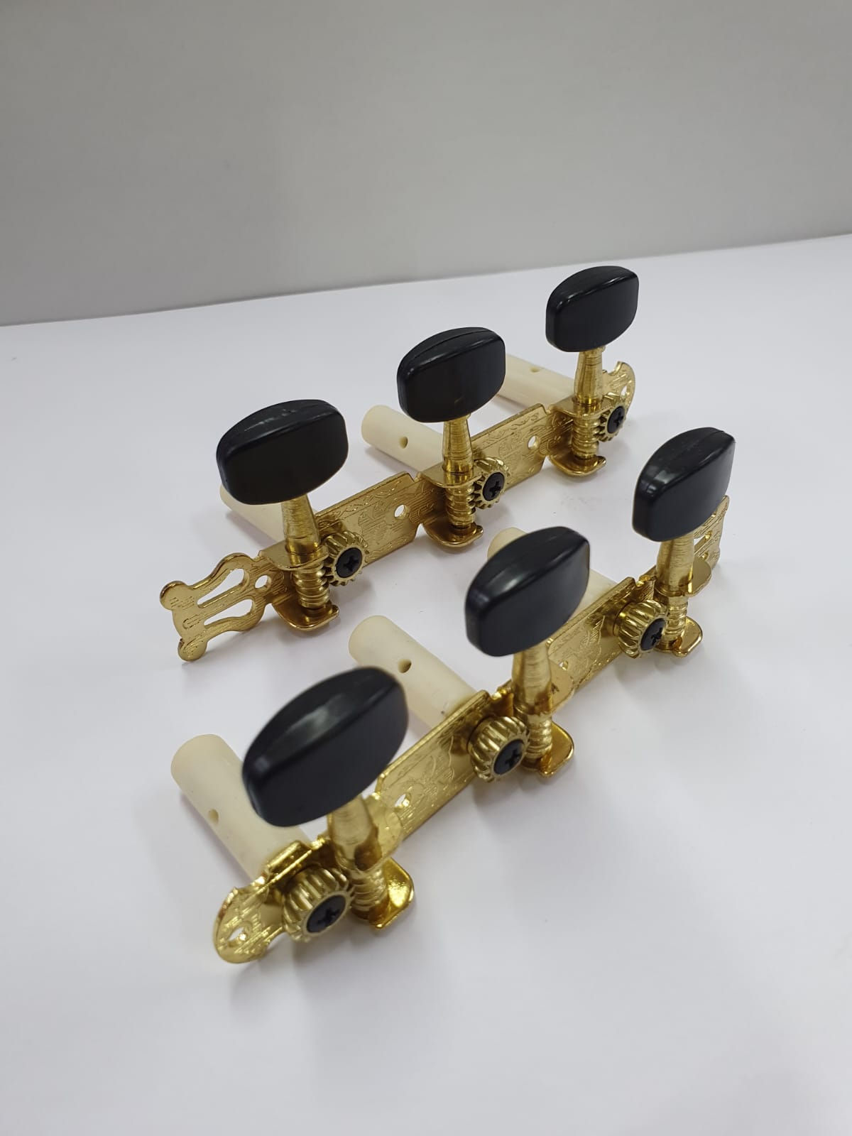 Clavijero guitarra clásica CLAV-CLA Dorado