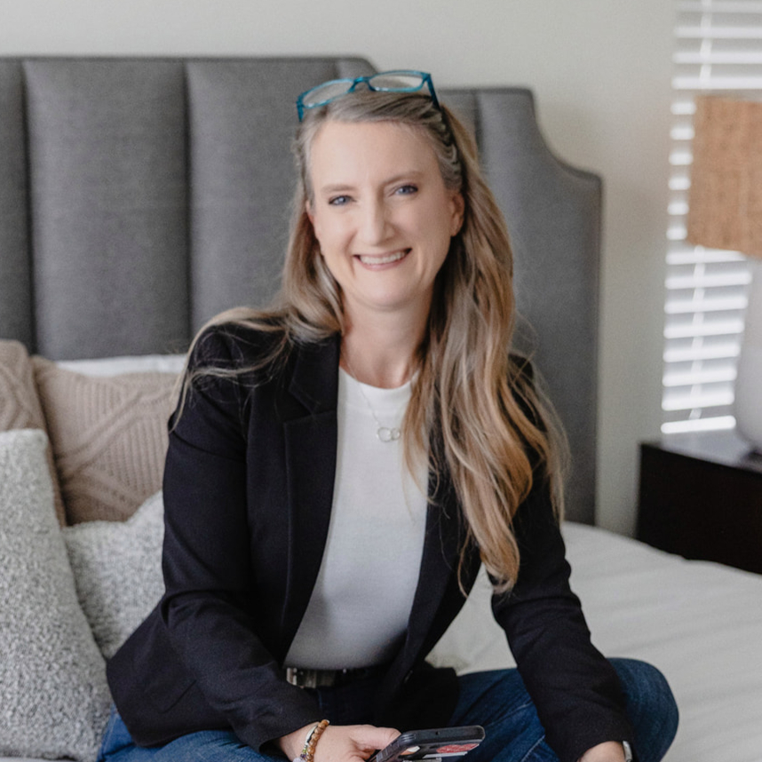 Writer: Dr. Valerie Steele