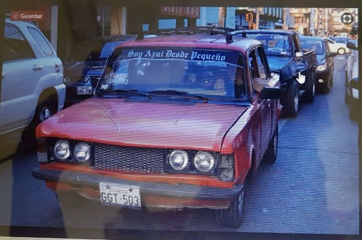 Carros viejos, implicados en atascos viales de Guayaquil.