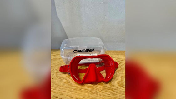 mascara rojo