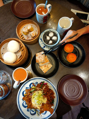 Xin Wang 新旺茶餐厅 - already hyped my expectations for HK food!