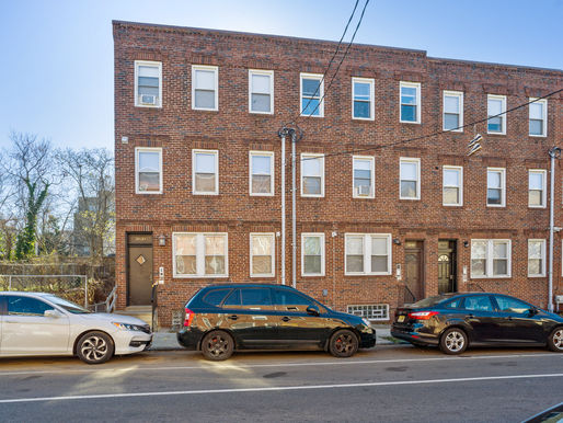 36-Unit Mantua Portfolio Trades for $5.3M