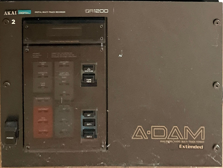 AKAI DR1200.jpg