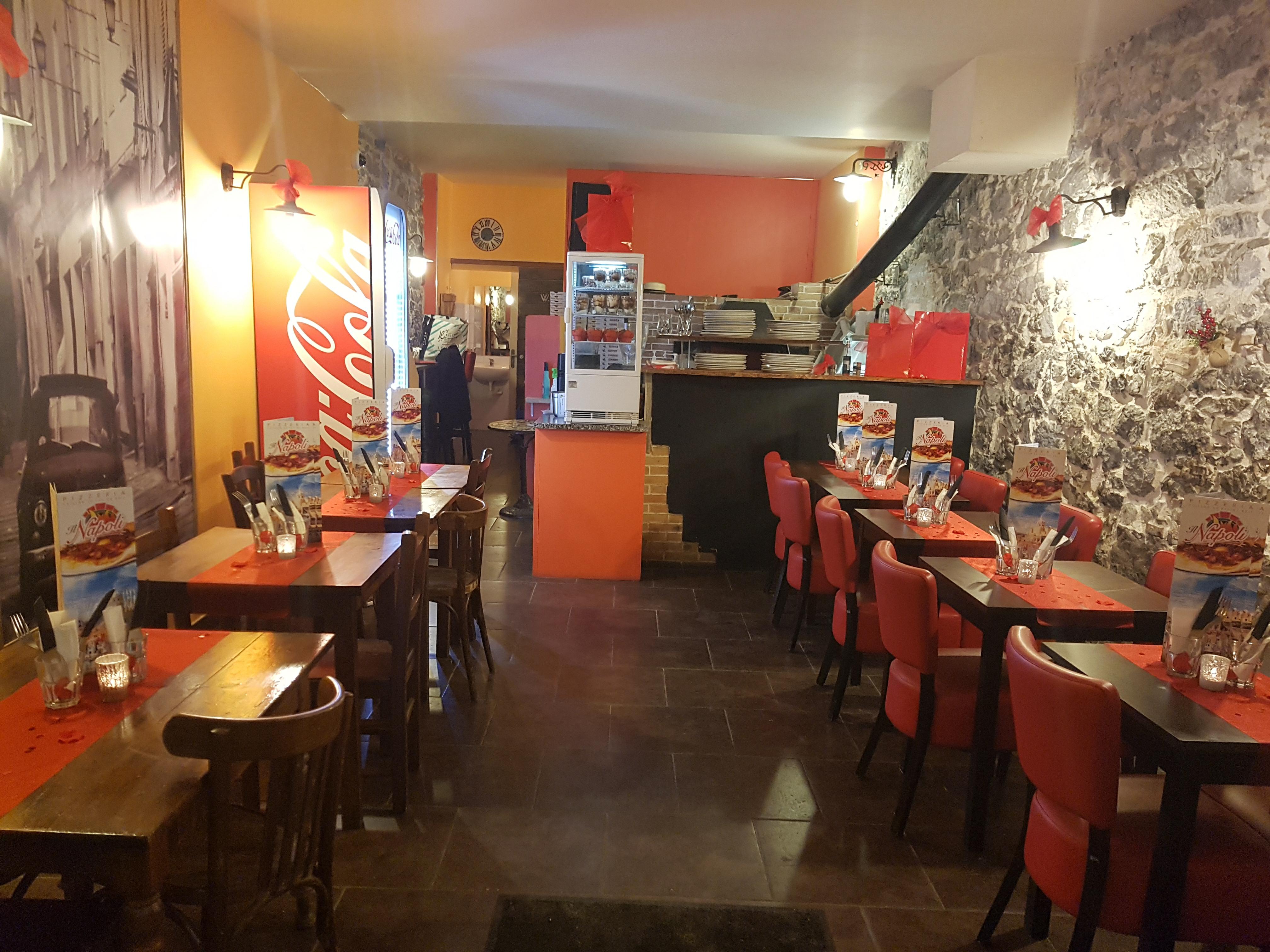 Centre ville Grenoble France Pizzeriailnapoli